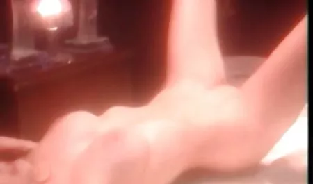 في المرة الأولى سكس مصري سكس مصري مصري أمي ناضجة كبيرة الثدي وحمام أنيق