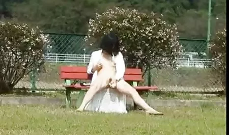 فانيسا يلعب مع اللعب سكس عربى مصرى نار و الأحد