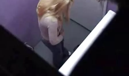 كل ساخنة جديدة أطلق النار من الفم من سكيسمصري المشاكل