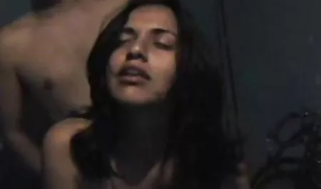 يترك ابنة افلام سكس 2019 مصري BF الألعاب
